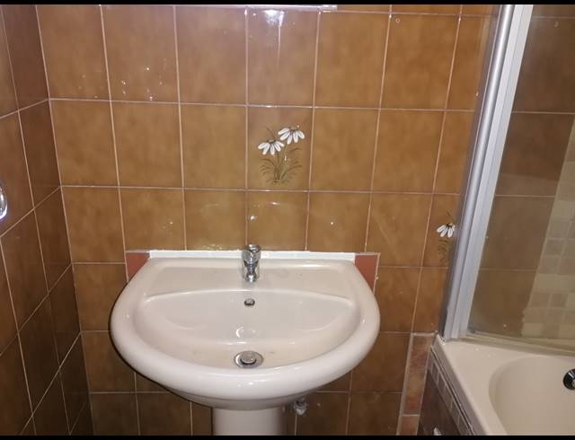 3 bed property to rent in ARCADIA
